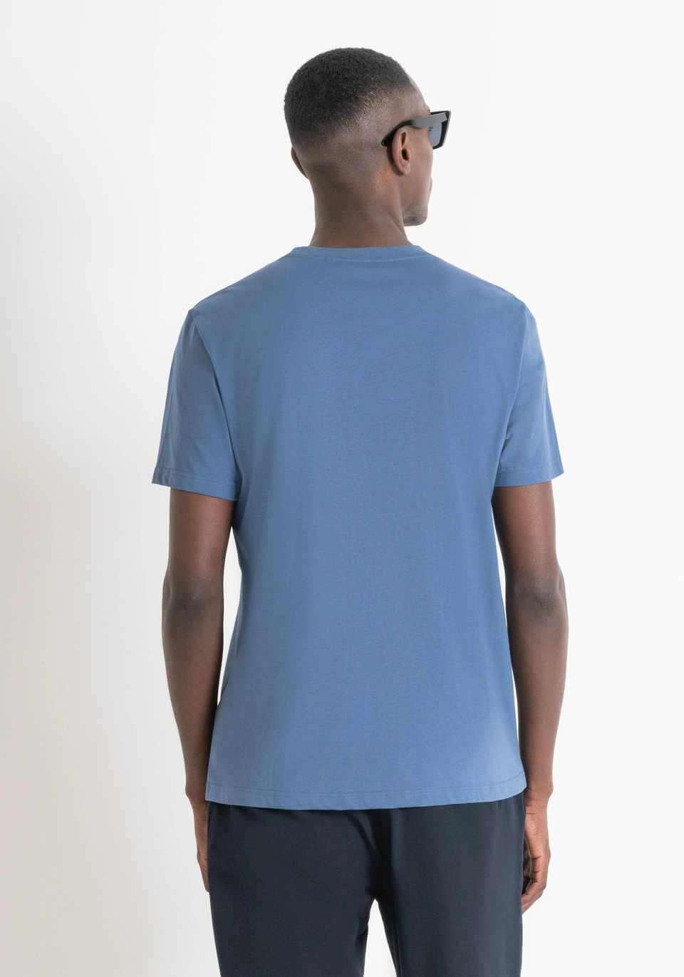MMKS02448-FA100240-7129_03