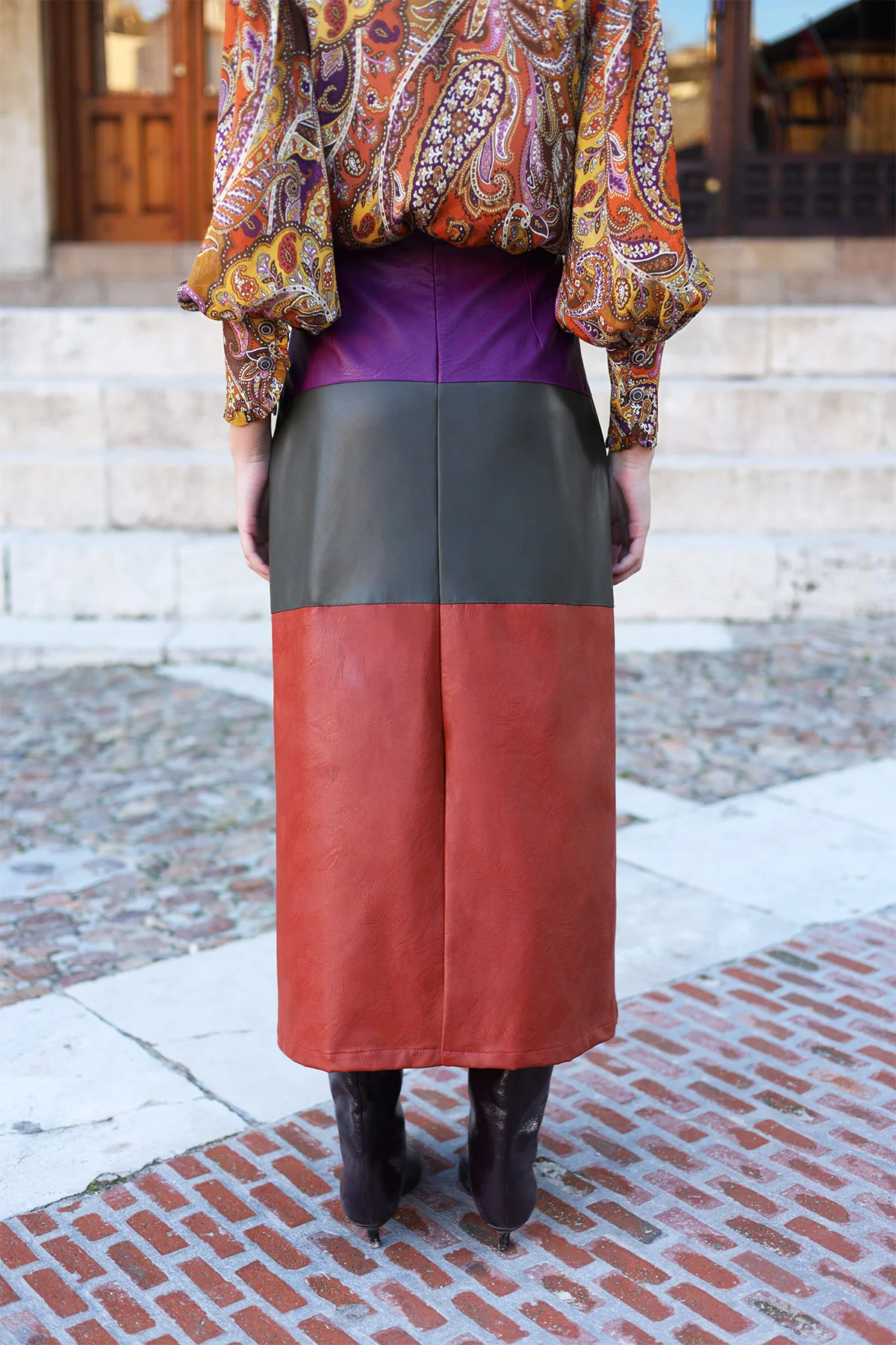falda miko3