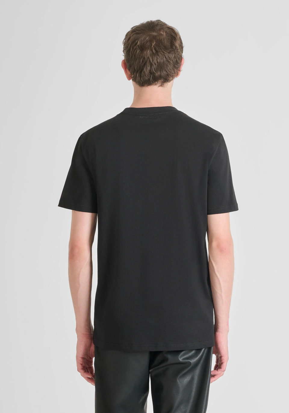 mmks02570-fa100240-9000_02